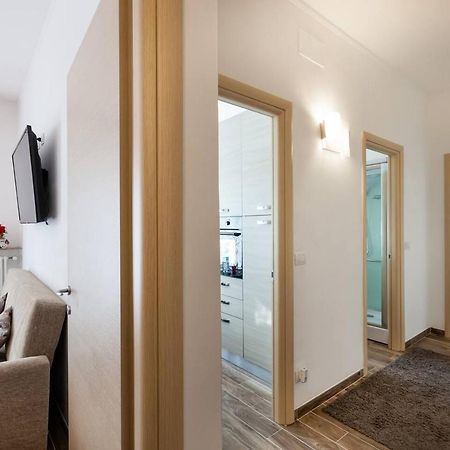 Residenza Larissa Luxury 1 Apartment Verona Ngoại thất bức ảnh