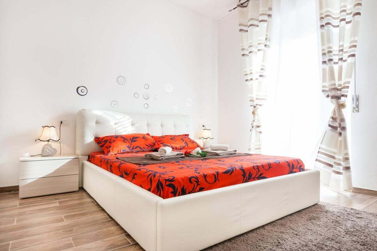 Residenza Larissa Luxury 1 Apartment Verona Ngoại thất bức ảnh